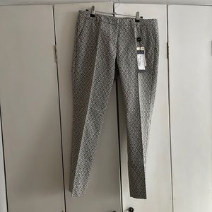 Maxmara weekend slim cigarette pants in geo print. US size 12. Uk size 14. NWT